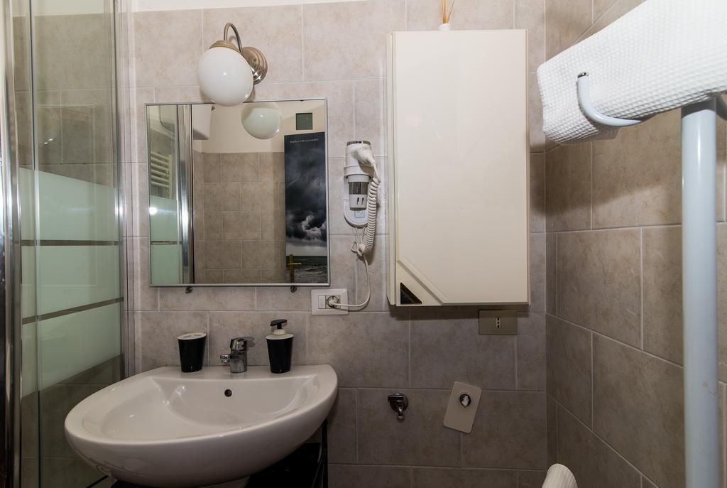 B&B Millennium Ladispoli Quarto foto